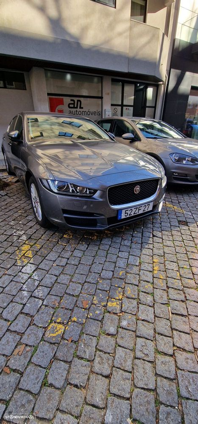 Jaguar XE