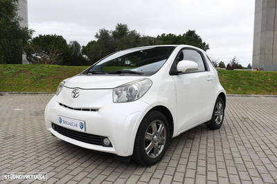 Toyota iQ