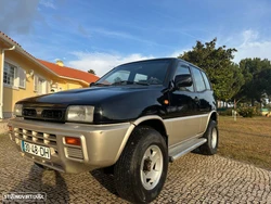 Nissan Terrano II 2.7 LX