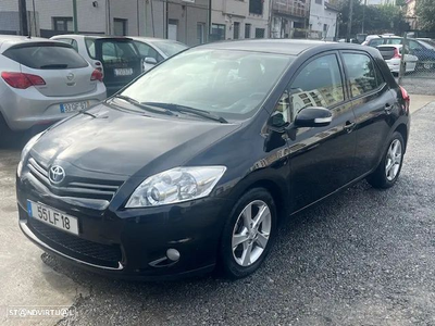 Toyota Auris 1.4 D-4D AC+VSC