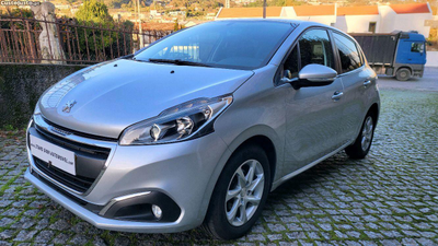 Peugeot 208 1.6 HDI Exclusive