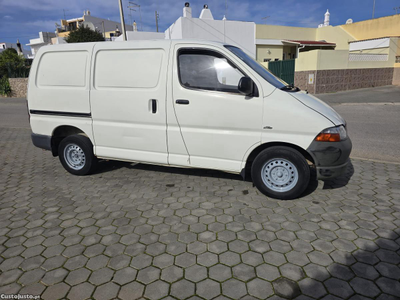 Toyota HiAce 2.5Diesel(Impecável-Distribuicão Nova)Oportunidade