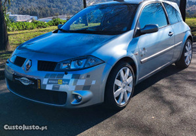 Renault Mégane RS 2.0i Turbo