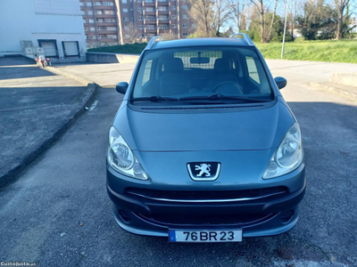 Peugeot 1007 1.4hdi impecável - 2006