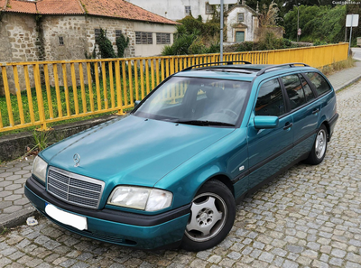 Mercedes-Benz C 250 Turbo diesel 150cv esprit