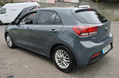 Kia Rio 1.2 DYNAMIC 84 CV 2022 (garantia até 2029)