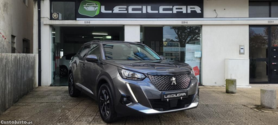 Peugeot 2008 1.2 PureTech Allure EAT8 130cv Nacional-14.000Kms