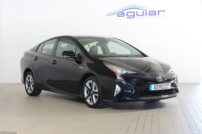 Toyota Prius 1.8 Luxury Pele