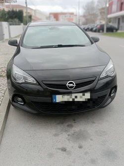 Opel Astra Gtc