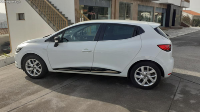 Renault Clio 0.9 TCE Limited Bi- Fuel