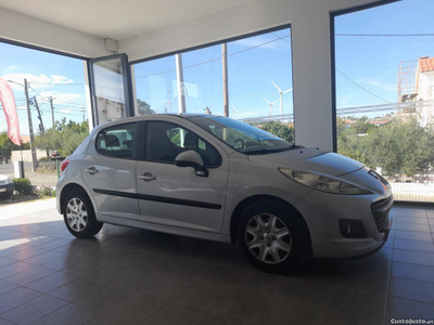 Peugeot 207 1.4 VTi