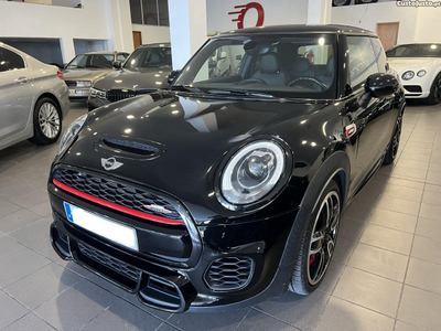 MINI John Cooper Works AUTO