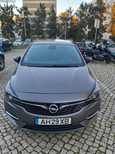 Opel Astra 1.5 Diesel impecável 2021