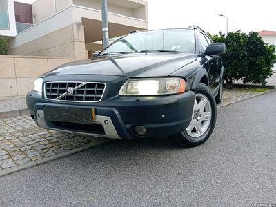 Volvo XC70 2.4 d5 cross country nacional