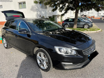 Volvo V60 Twin Engine