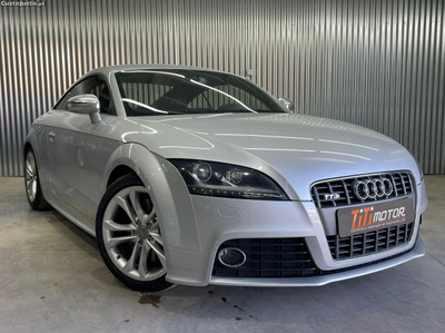 Audi TT TTS Coupé 2.0 TFSi quattro S Tronic