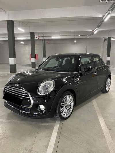 MINI Cooper D 1.5 116 CV Full Extras