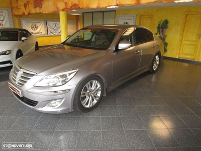 Hyundai Genesis Coupe 2.0 TCi CVVT Aut.