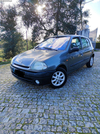 Renault Clio 1.2 5 portas