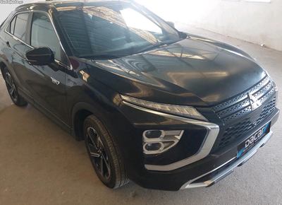 Mitsubishi Eclipse CROSS 2.4 PHEV E-MOTION