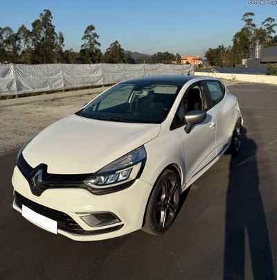 Renault Clio 0.9 TCE GT-Line Teto Panorâmico