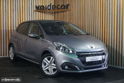 Peugeot 208 1.2 PureTech Signature