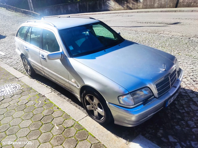 Mercedes-Benz C 220