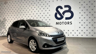 Peugeot 208 1.2 PURETECH SIGNATURE