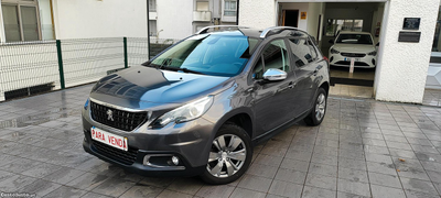 Peugeot 2008 1.2 Style