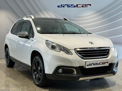 Peugeot 2008 1.2 PureTech Style