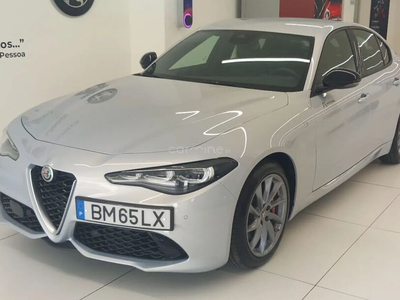 Alfa Romeo Giulia 2.2 D TI Q4 AT8