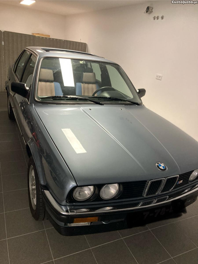 BMW 318 E30 318i