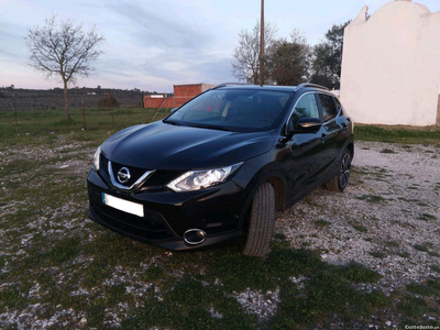 Nissan Qashqai Tekna Premium 4x4i