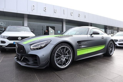 Mercedes-Benz AMG GT R