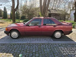 Mercedes-Benz 190 E