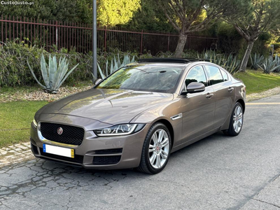 Jaguar XE 2.0D Portfolio Auto 180cv NACIONAL 50.000 kms