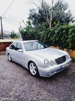 Mercedes-Benz E 270