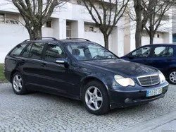 Mercedes-Benz C 220 Classic -02