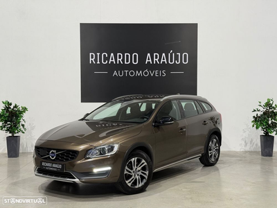 Volvo V60 Cross Country 2.0 D3 Pro