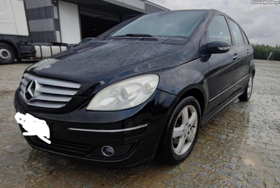 Mercedes-Benz B 180 2.0 CDI CX MANUAL