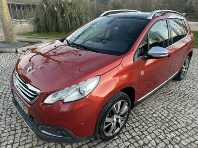 Peugeot 2008  1.2 e-THP Crossway