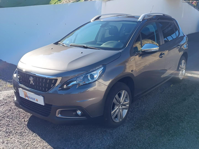 Peugeot 2008 1.2 PureTech Style