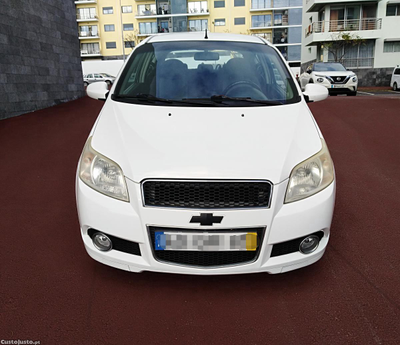 Chevrolet Aveo 1.2 16v impecável