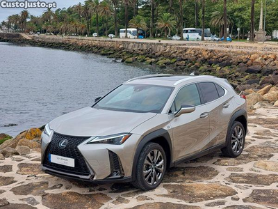 Lexus NX UX 250h Sport