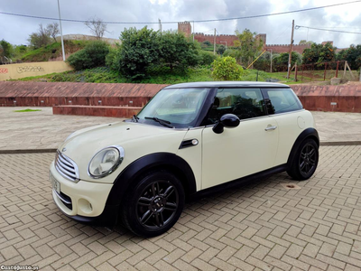 MINI Cooper D 165 Mil Kms