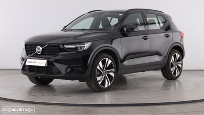 Volvo XC 40 1.5 T2 Plus Dark Auto