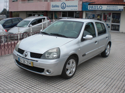 Renault Clio 1.2 16V Tech Road