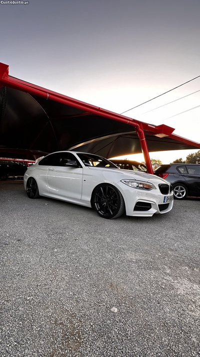 BMW M240 M235i