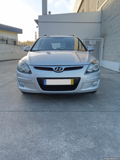 Hyundai i30 CW 1.4 109 CV 142.900KM