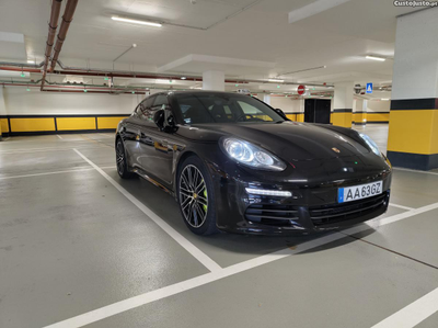 Porsche Panamera S E-Hybrid